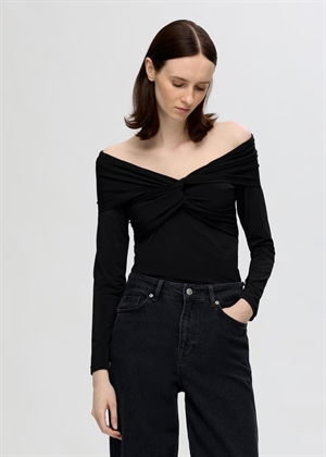 Ralia ls off shoulder bluse Sort Selected Femme